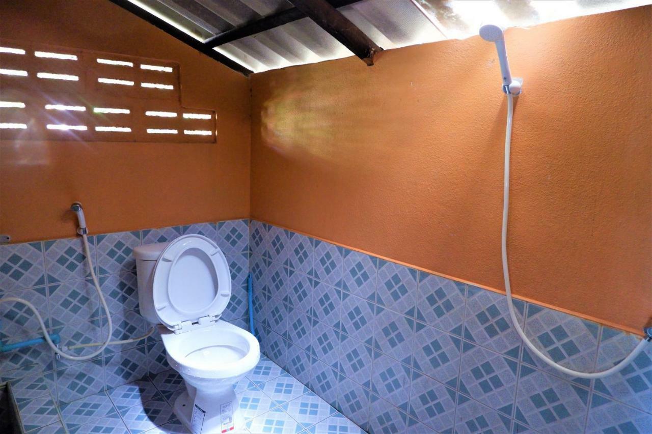 Hôtel Goldkey Bungalow à Koh Phayam Extérieur photo